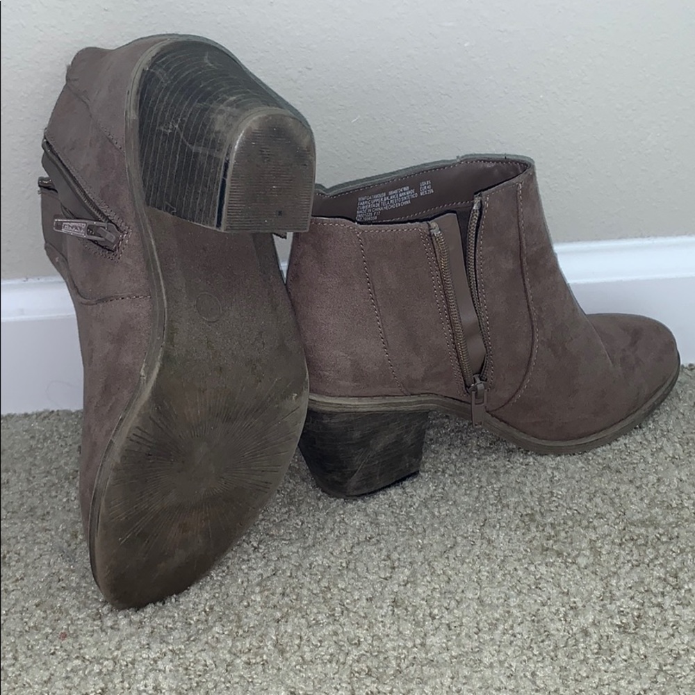 Booties - Picture 4 of 8